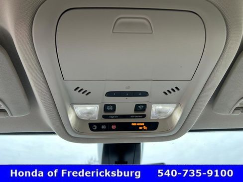 Used 2021 GMC Acadia Denali w/ Denali Ultimate Package image 43