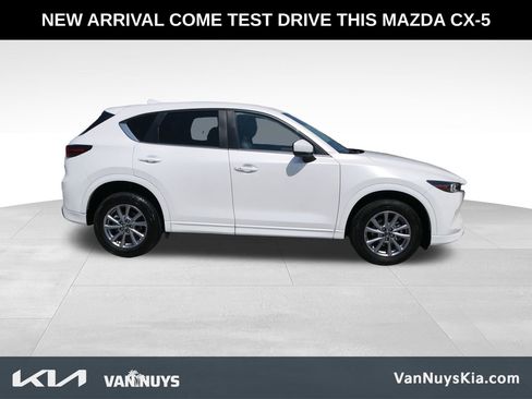 Used 2024 MAZDA CX-5 AWD 2.5 S w/ Preferred Package image 2