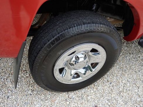 Used 2012 Toyota Tacoma PreRunner image 40