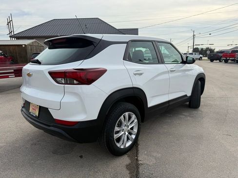 Used 2023 Chevrolet TrailBlazer LS image 5