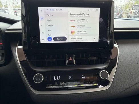 Certified 2025 Toyota Corolla LE FWD image 27