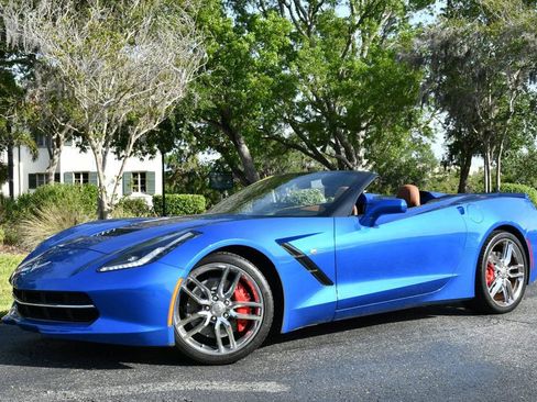Used 2014 Chevrolet Corvette Stingray Convertible w/ 3LT Preferred Equipment Group RWD image 19