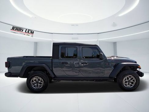 New 2026 Jeep Gladiator Rubicon w/ Safety Group AWD/4WD image 2