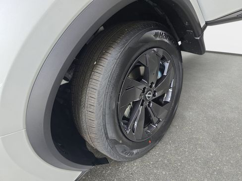 New 2026 Nissan Rogue SV image 31