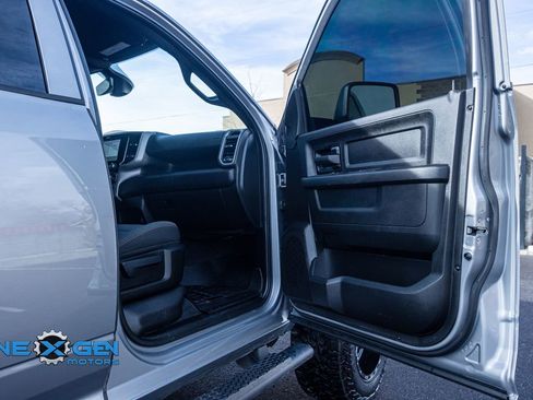 Used 2024 RAM 3500 Tradesman w/ Convenience Group AWD/4WD image 35