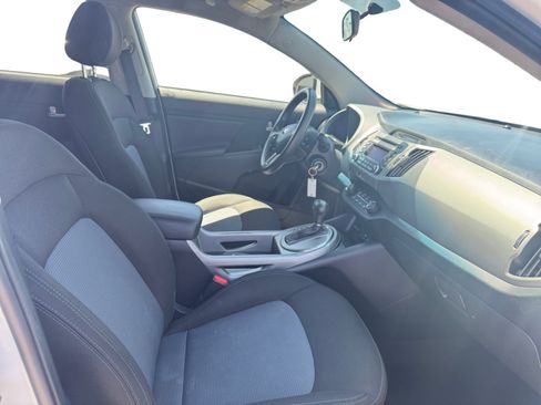 Used 2016 Kia Sportage LX FWD image 16