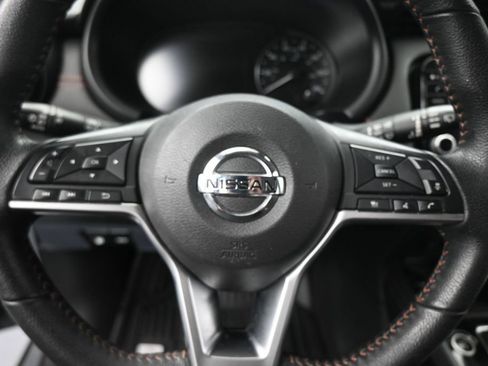 Used 2021 Nissan Kicks SR FWD image 11