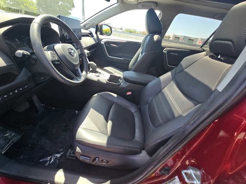 Used 2023 Toyota RAV4 Limited AWD/4WD image 23