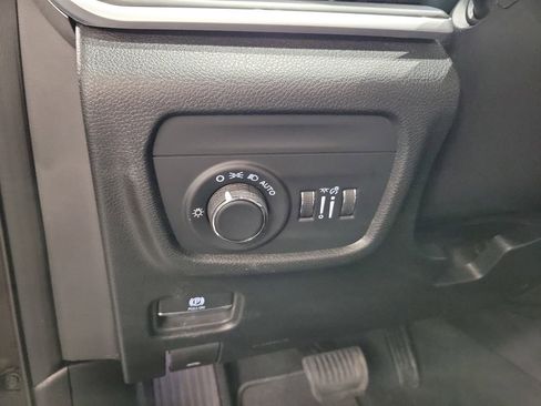 New 2026 Jeep Grand Cherokee Altitude AWD/4WD image 11
