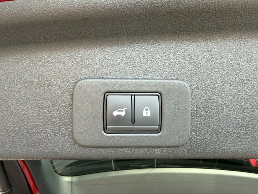 Used 2025 Nissan Murano SV AWD/4WD image 28