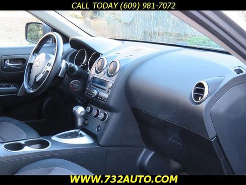 Used 2009 Nissan Rogue SL w/ Premium Pkg AWD/4WD image 6