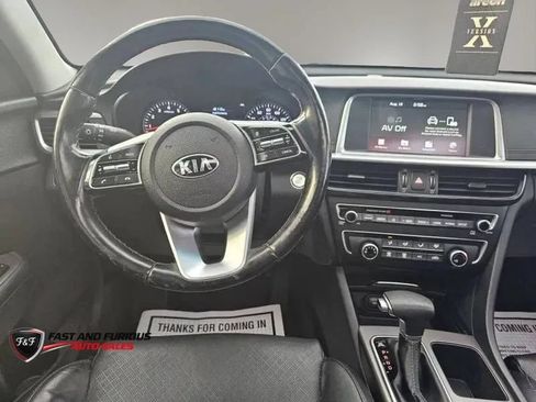 Used 2020 Kia Optima SE FWD image 11