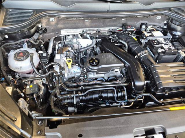 Used 2025 Volkswagen Taos S FWD image 28
