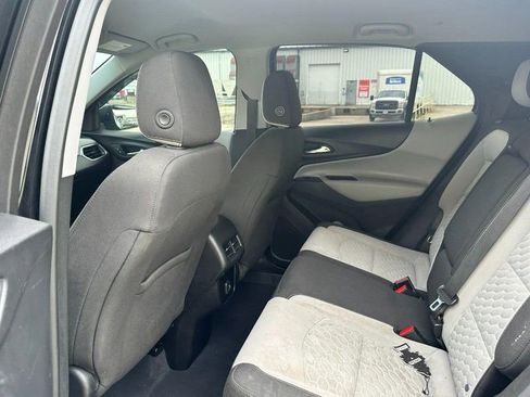 Used 2020 Chevrolet Equinox LS w/ LS Convenience Package FWD image 10