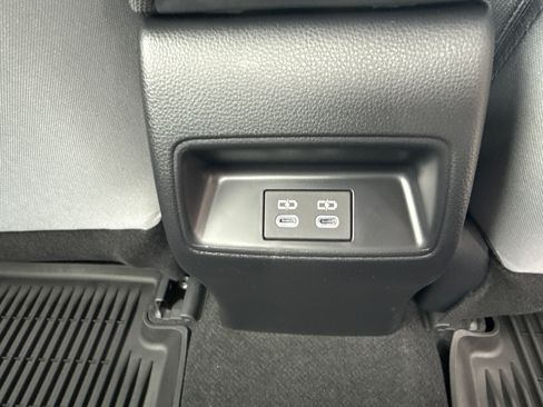 New 2026 Toyota Corolla SE FWD image 15