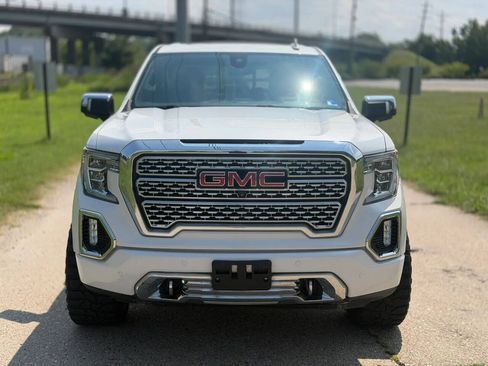 Used 2019 GMC Sierra 1500 Denali w/ Denali Ultimate Package AWD/4WD image 9