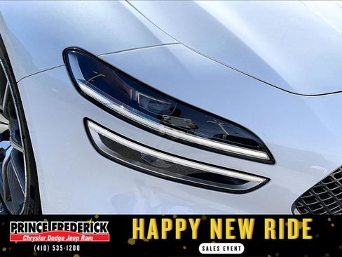 Used 2023 Genesis G70 2.0T image 22