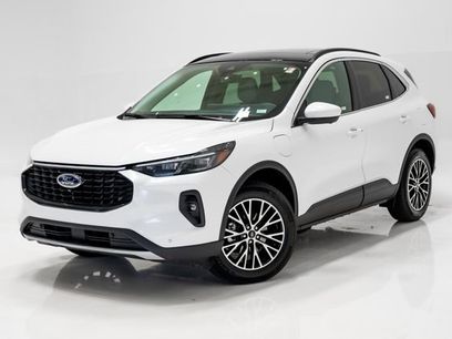Used 2025 Ford Escape SE w/ PHEV Premium Package