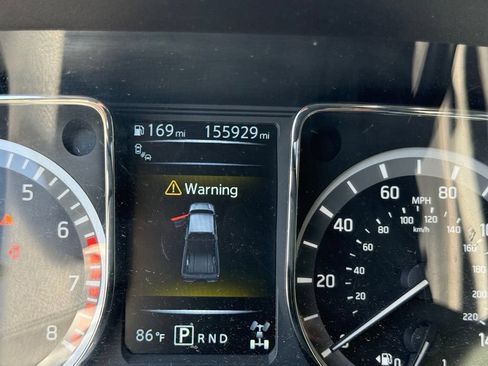 Used 2018 Nissan Titan PRO-4X AWD/4WD image 11