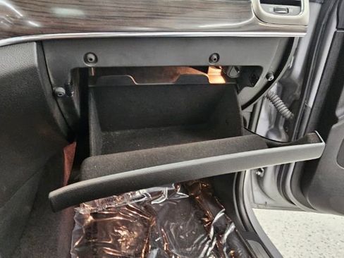 Used 2018 Jeep Grand Cherokee Overland image 22