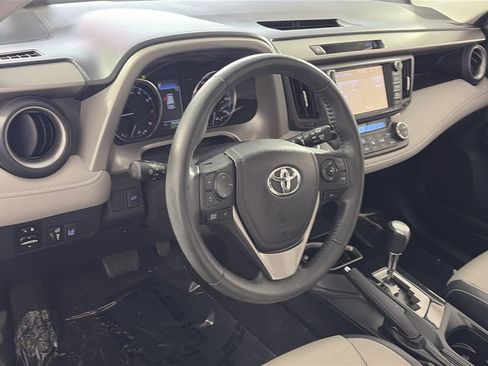 Used 2017 Toyota RAV4 Limited FWD image 12