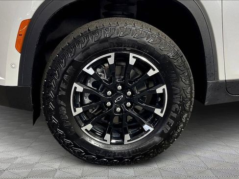 Used 2024 Chevrolet Traverse Z71 w/ Enhanced Driving Package image 34