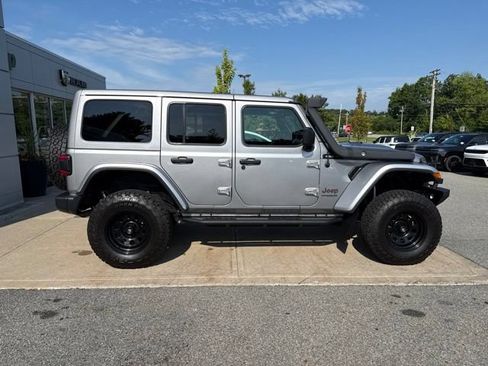 Used 2020 Jeep Wrangler Unlimited Rubicon AWD/4WD image 9