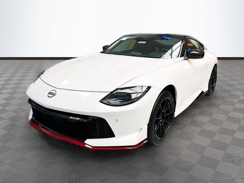 New 2025 Nissan Z NISMO w/ Floor Mat Package RWD image 3