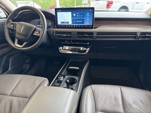 Used 2023 Lincoln Corsair Reserve w/ Equipment Group 201A AWD/4WD image 32