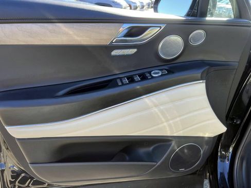 Certified 2023 Genesis GV80 3.5T image 17
