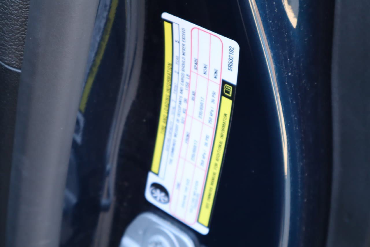 Used 2025 Chrysler Pacifica Select FWD image 31