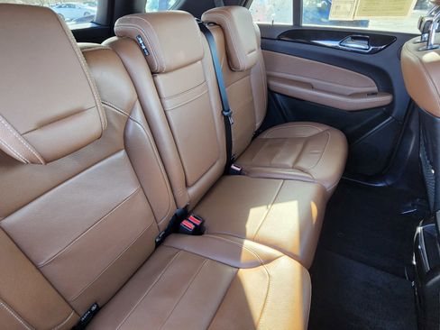 Used 2019 Mercedes-Benz GLE 400 4MATIC image 20