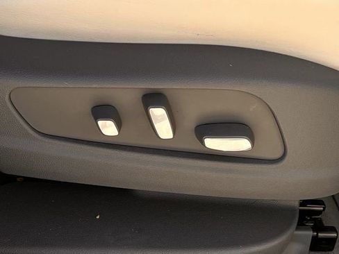 Certified 2023 Cadillac XT6 Premium Luxury image 27