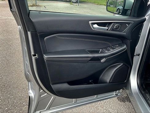 Used 2024 Ford Edge Titanium AWD/4WD image 24