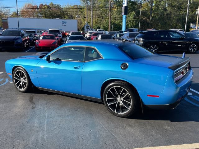 Used 2016 Dodge Challenger R/T Scat Pack RWD image 10