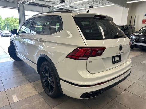 Used 2022 Volkswagen Tiguan SE R-Line AWD/4WD image 13