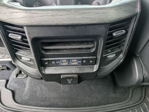 Used 2025 RAM 1500 Limited w/ Trailer Tow Group AWD/4WD image 16