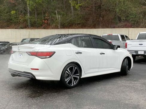 Used 2022 Nissan Sentra SR image 3