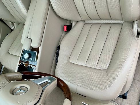 Used 2013 Mercedes-Benz CLS 550 4MATIC image 39