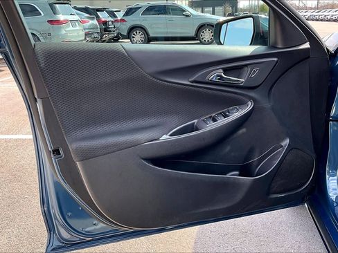 Used 2025 Chevrolet Malibu LT image 26