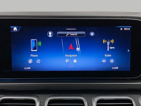 Certified 2025 Mercedes-Benz GLS 450 4MATIC image 22