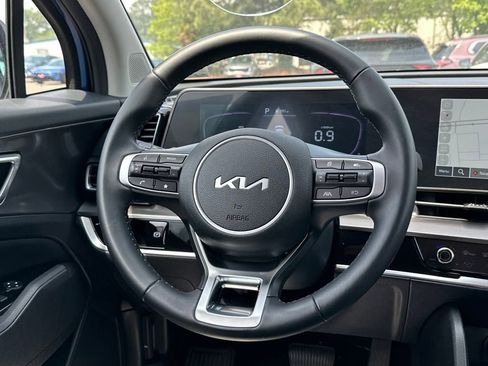 Used 2024 Kia Sportage EX image 14