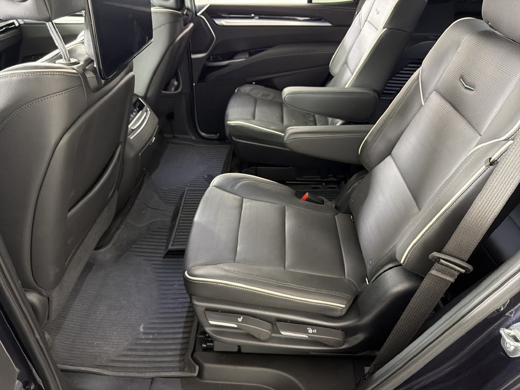 Used 2025 Cadillac Escalade Sport w/ Touring Package AWD/4WD image 31