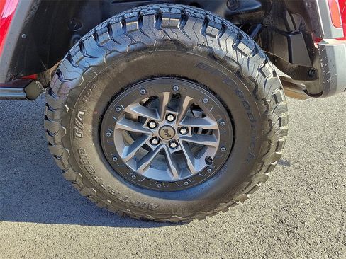 Used 2024 Jeep Wrangler Unlimited Rubicon 392 image 20