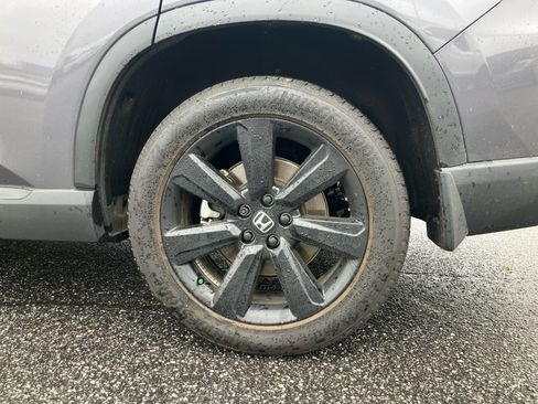 Used 2025 Honda Pilot Black Edition image 26