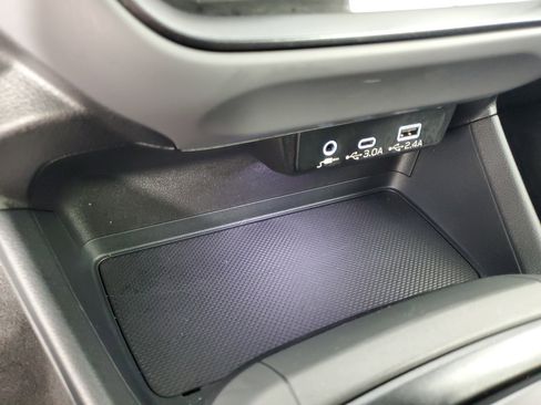 Used 2026 Subaru Crosstrek 2.0i Premium image 19