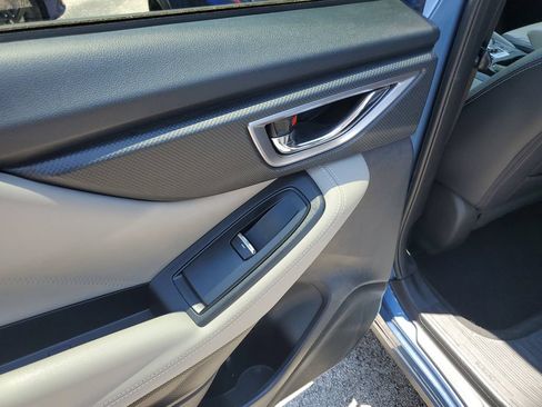 Used 2019 Subaru Forester Limited AWD/4WD image 11