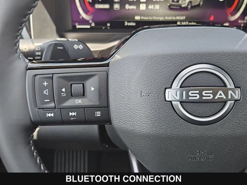 New 2026 Nissan Pathfinder SL FWD image 26