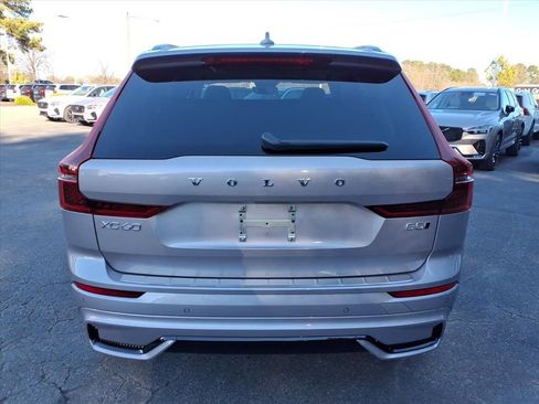 New 2026 Volvo XC60 B5 Ultra w/ Protection Package Premier AWD/4WD image 4