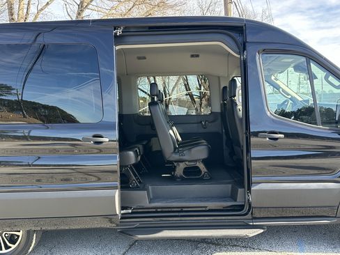 Used 2024 Ford Transit 350 XL image 17